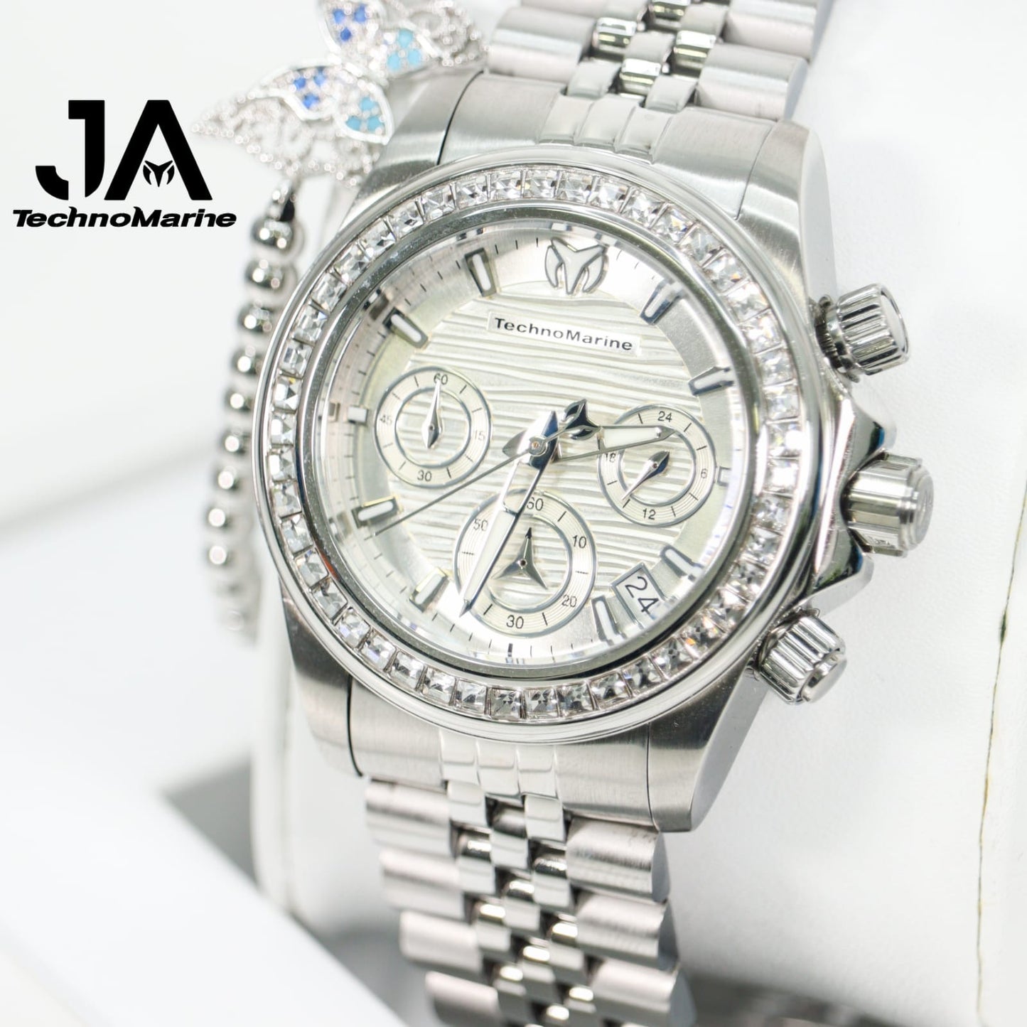 Technomarine Mujer Manta Ray Chronograph Quartz White Dial 38 mm