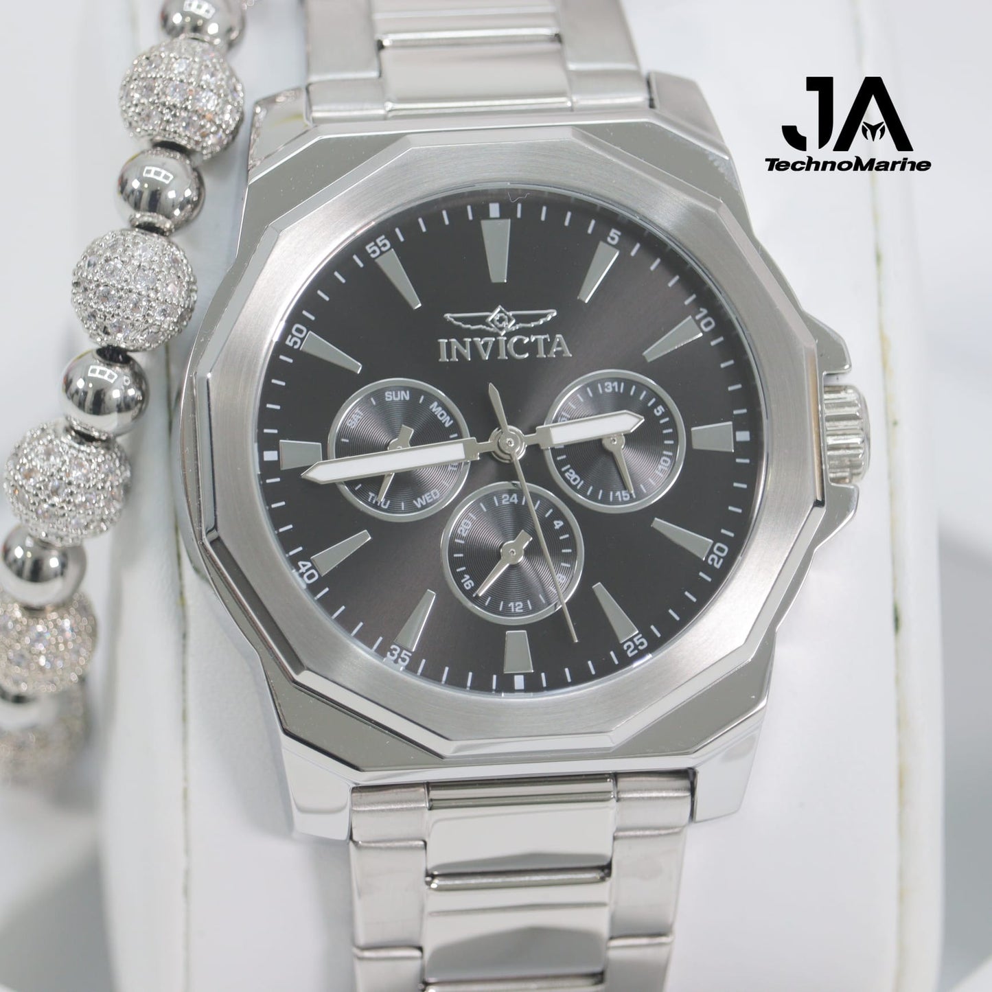 Invicta Speedway Men's Watch - 42mm, Silver Black Una Pulsera Gratis