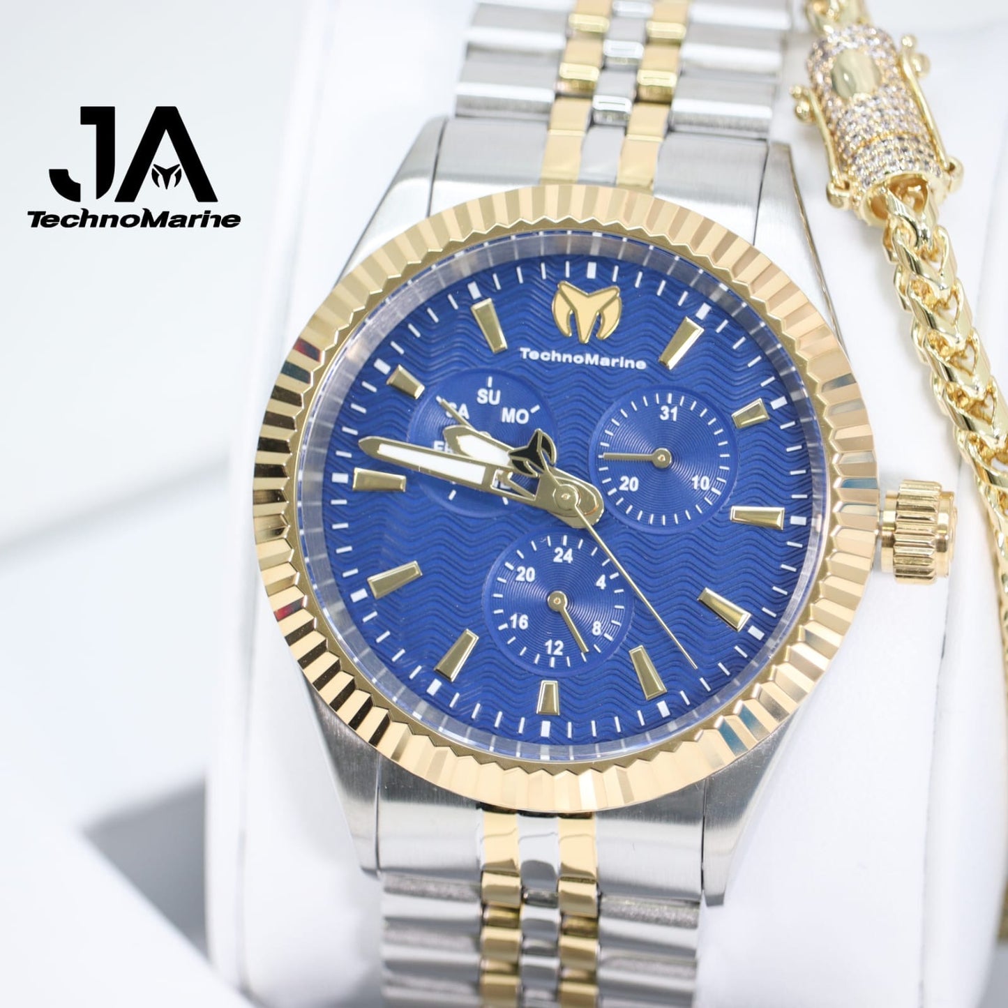 TECHNOMARINE Sea Dream Quartz Dial Watch 42 mm Dos Tonos Fondo Azul