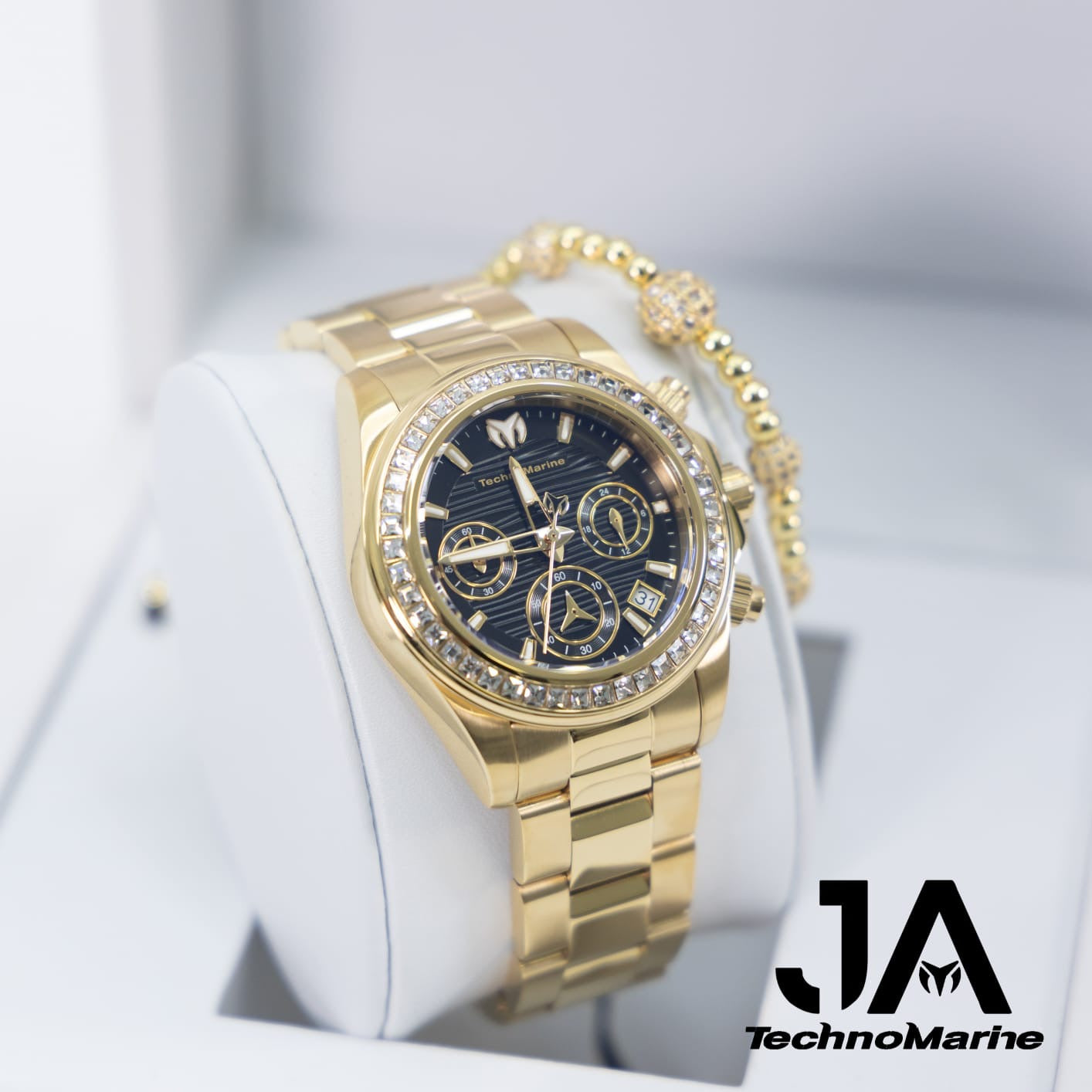 Technomarine Mujer Manta Ray Chronograph Quartz White Dial 38 mm