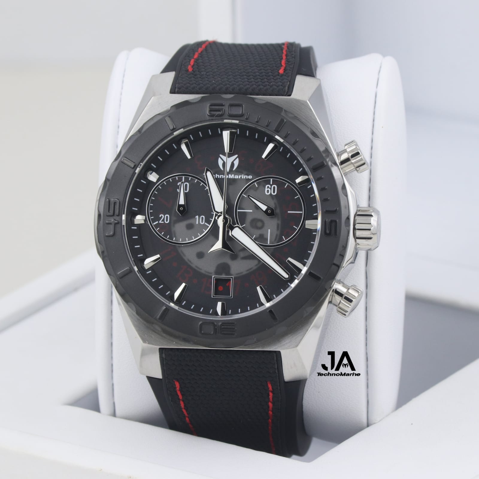 Technomarine Shark Reef Collection Men s Watch J A